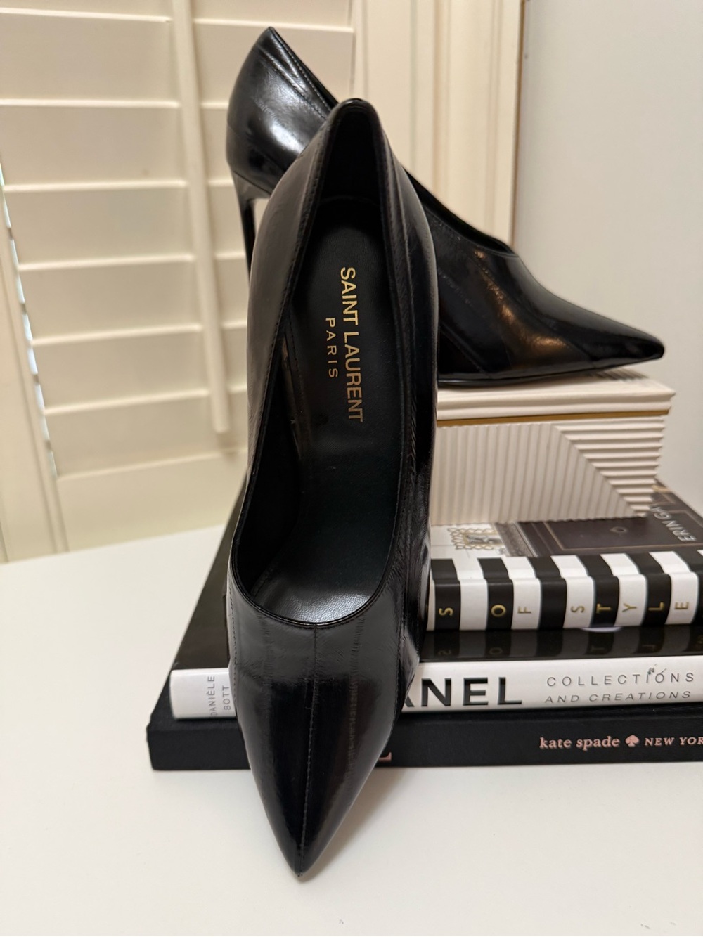 Saint Laurent Black Patent Pointed Stiletto Pump - never worn. - Picture 6 of 6